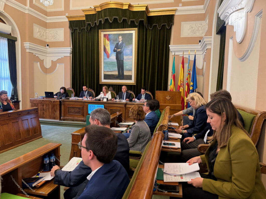 Pleno Castellón 300426