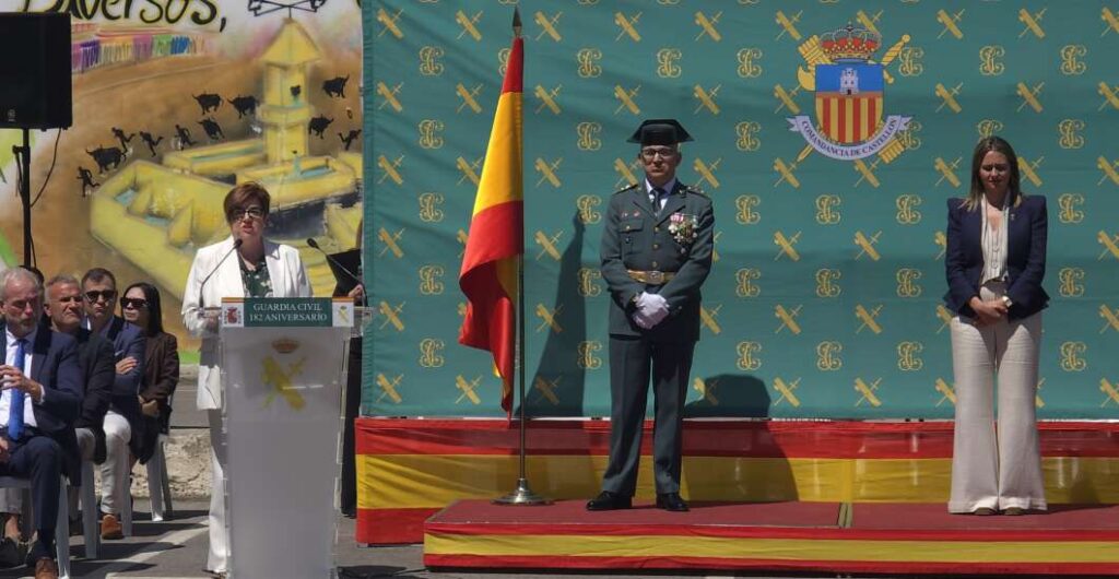 Desfile, condecoraciones y exhibiciones para celebrar los 182 años de la Guardia Civil