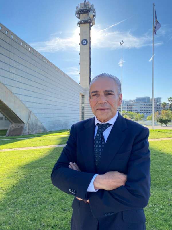 Román Ceballos es posa al front d’À Punt com a nou president
