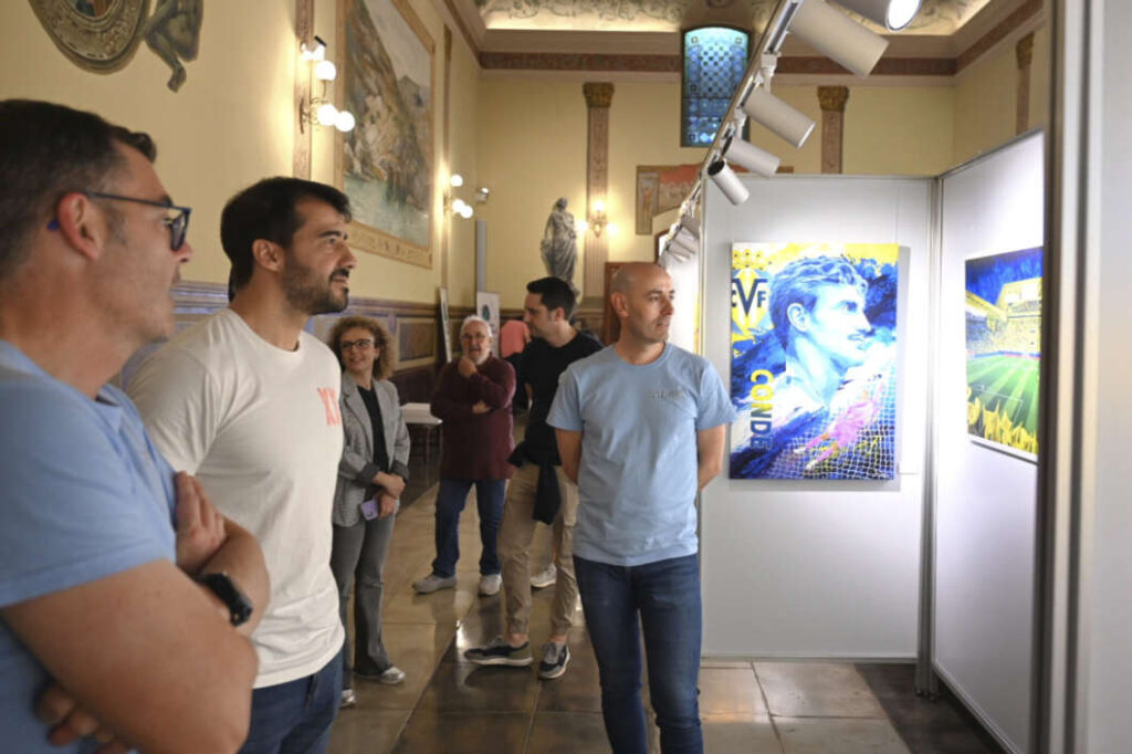 La 'Bodeguilla' de Vila-real Informació torna a ser epicentre de trobada social i institucional