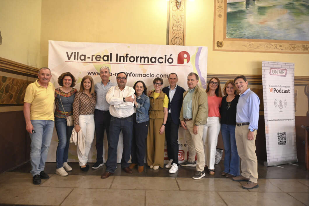 La 'Bodeguilla' de Vila-real Informació torna a ser epicentre de trobada social i institucional