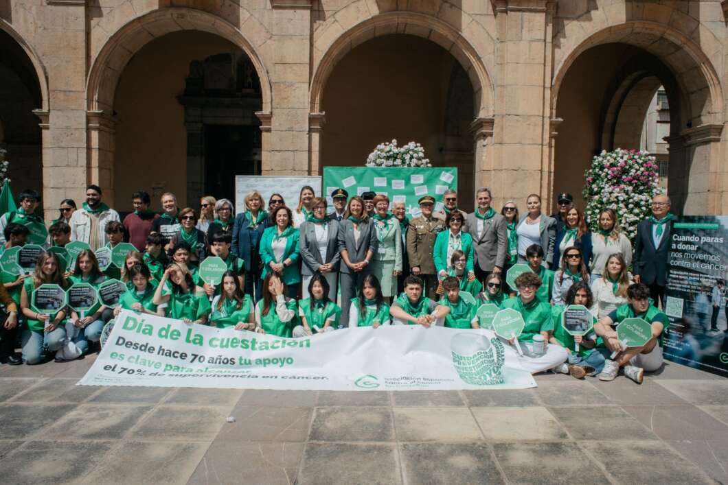 Cuestación contra el cáncer en Castellón 070526