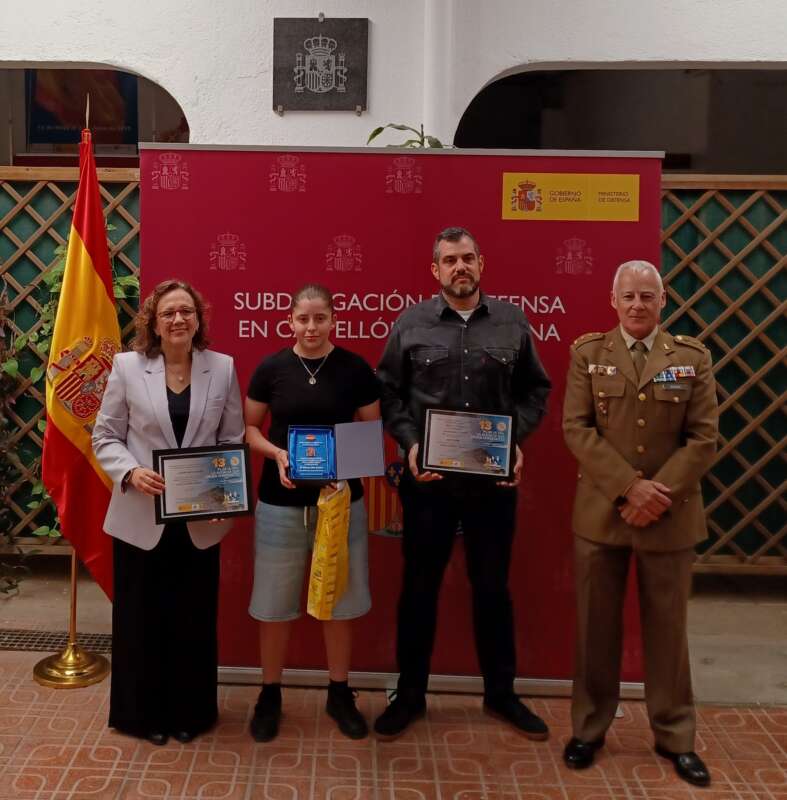 Eileen Lillo gana en Castellón el concurso nacional escolar ‘Carta a un Militar Español’