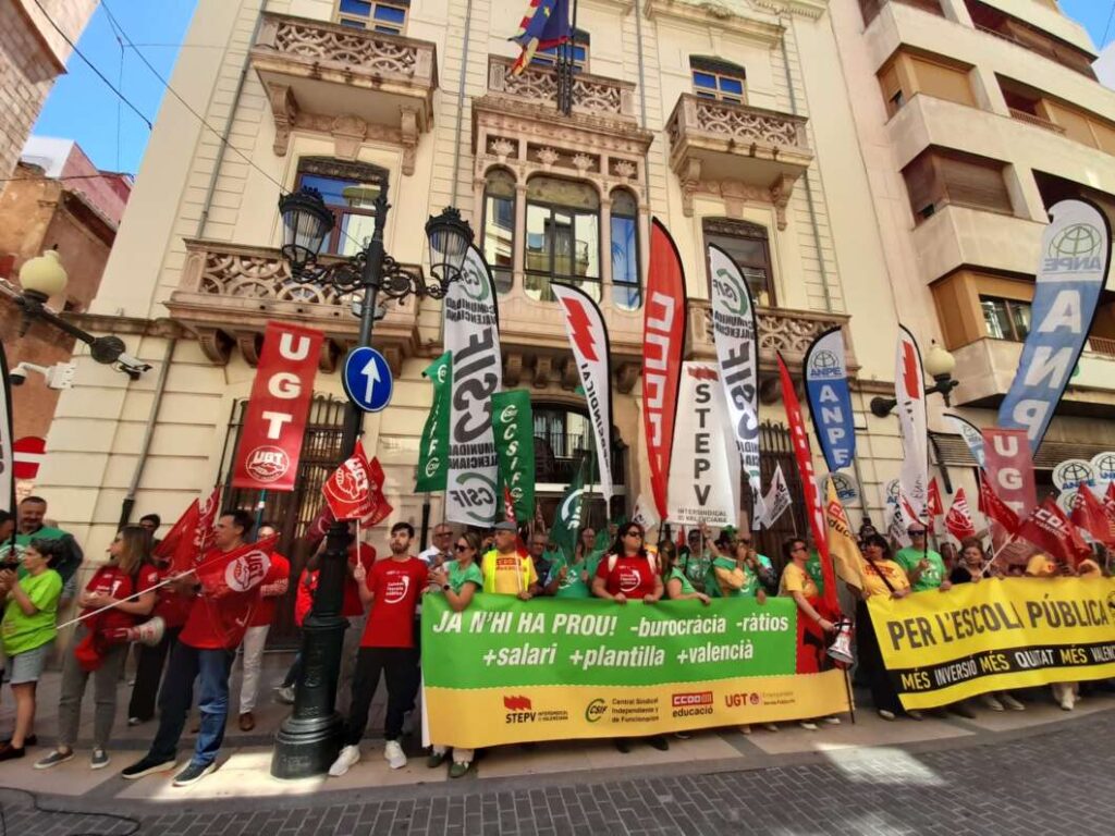 Huelga en educación pública Castellón 13 mayo
