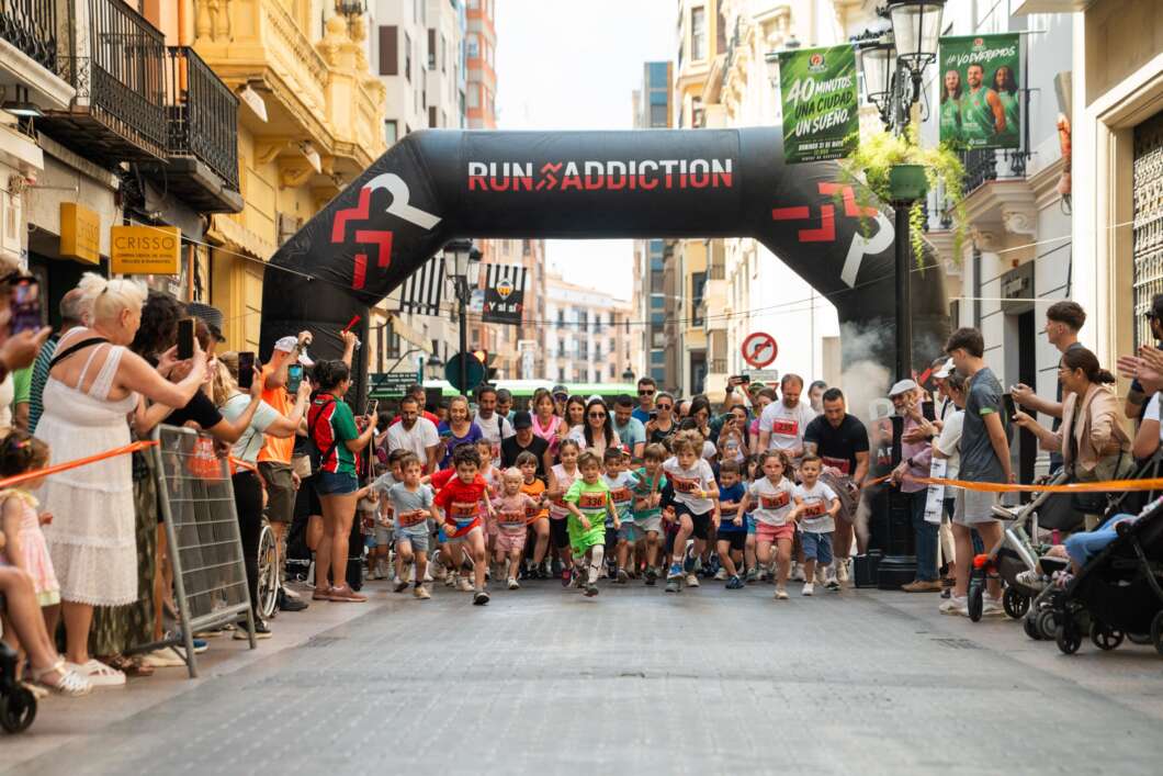 Castellón reúne a 500 familias en la primera edición del ‘Correfamily’