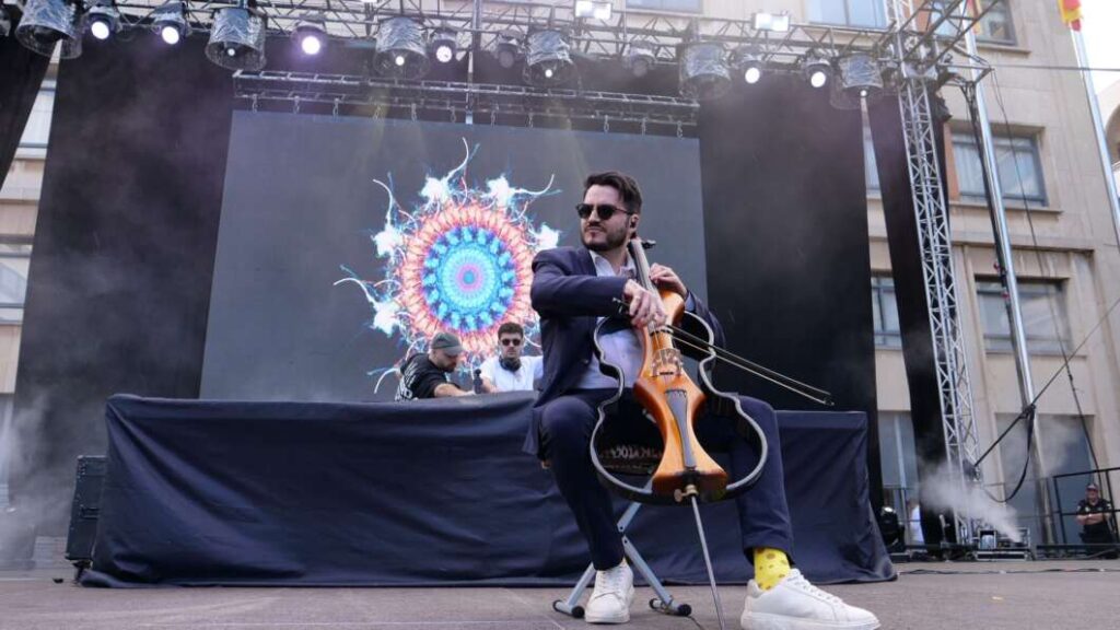 Vila-real arranca las fiestas de Sant Pasqual música a la plaça major. 2026