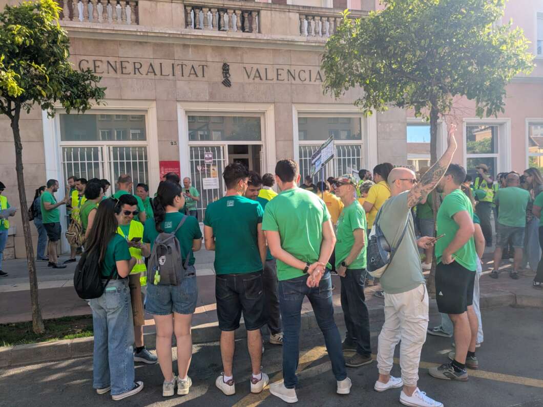 reunión de equipos directivos en educación en Castelló