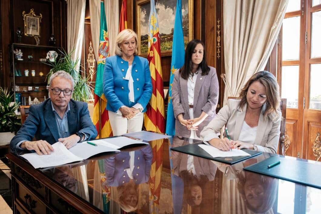 Carrasco firma ante notario la compra de la sexta vivienda social 2026