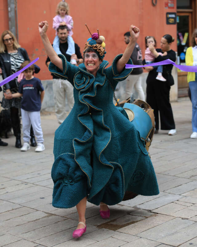 El FITCarrer ompli Vila-real amb espectacles en una jornada multitudinària