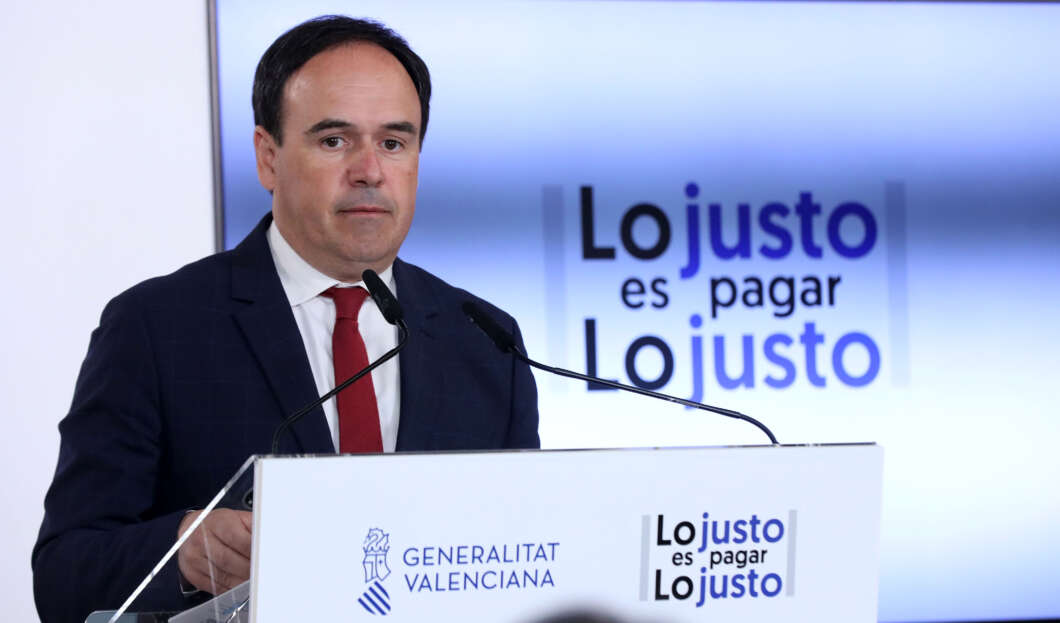 Menos impuestos y más casas: el balance de Pérez Llorca tras medio año de gobierno