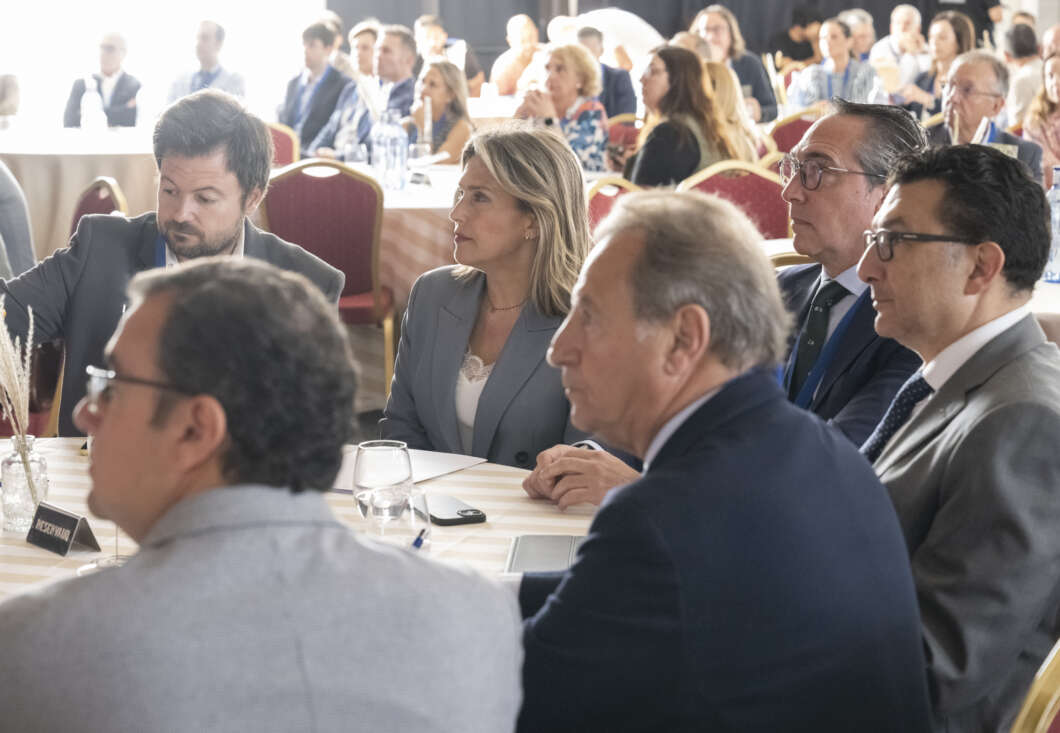 Barrachina impulsa la logística per a situar Castelló com a pol industrial i inversor clau