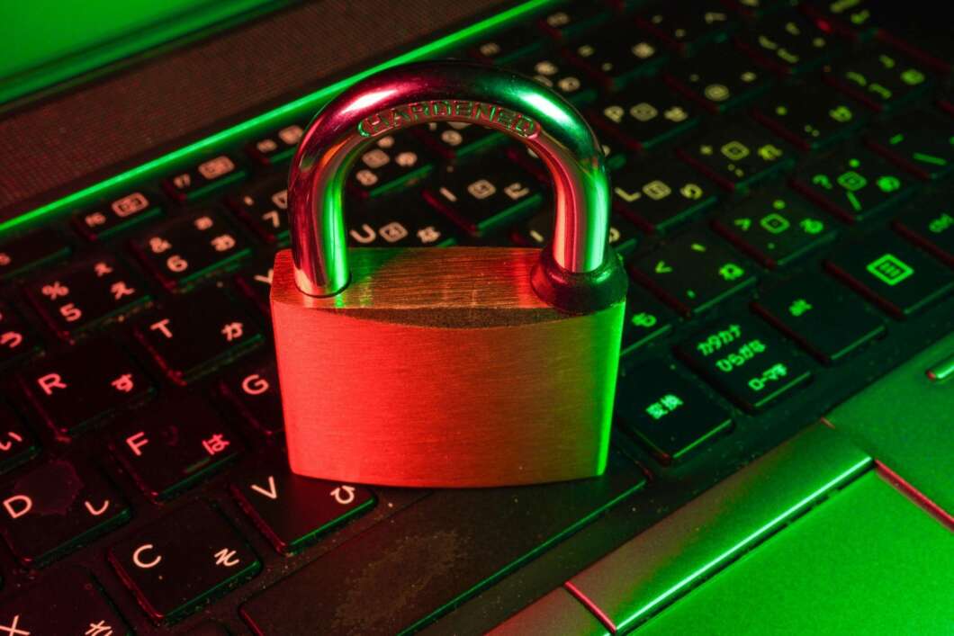 Privacidad online: cómo pequeños cambios de hábitos digitales pueden proteger a toda la familia