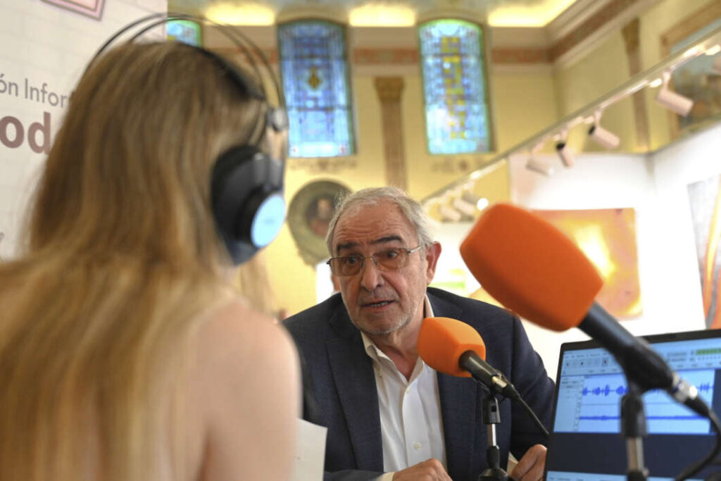 La 'Bodeguilla' de Vila-real Informació torna a ser epicentre de trobada social i institucional