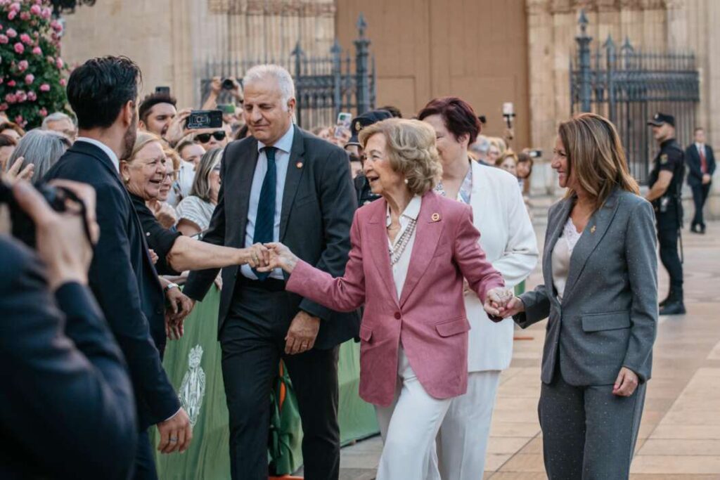 Reina Sofía ayuntamiento de Castellón 270526
