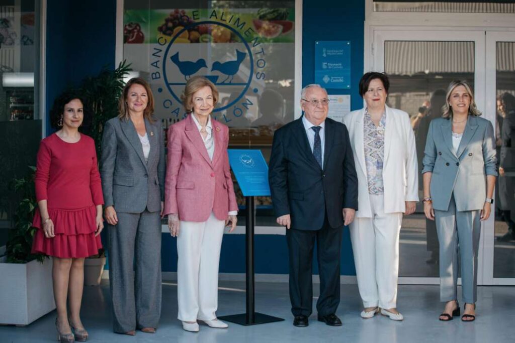 Reina Sofía visita el Banco de Alimentos de Castellón 270526