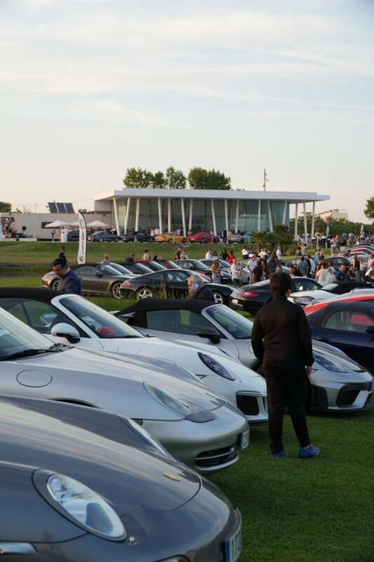Sant Jordi acoge un gran evento Porsche que impulsa el turismo de lujo