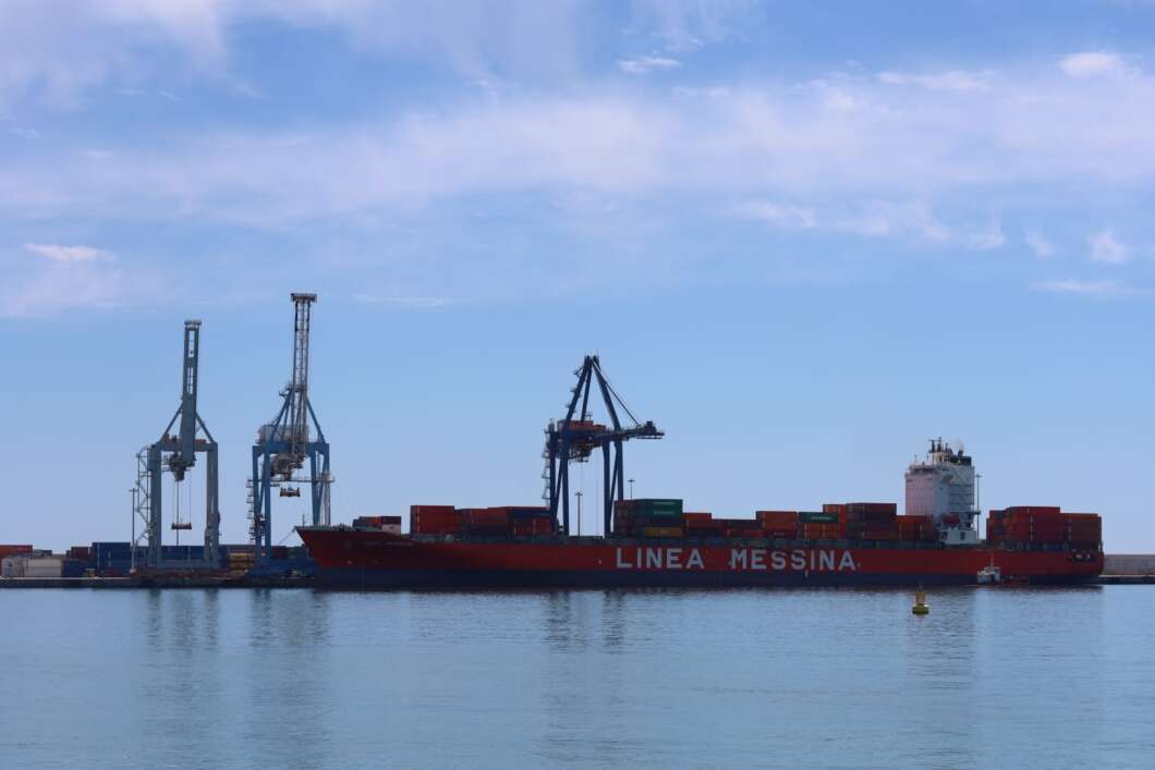 trafico, mercancias, PortCastello, mayo