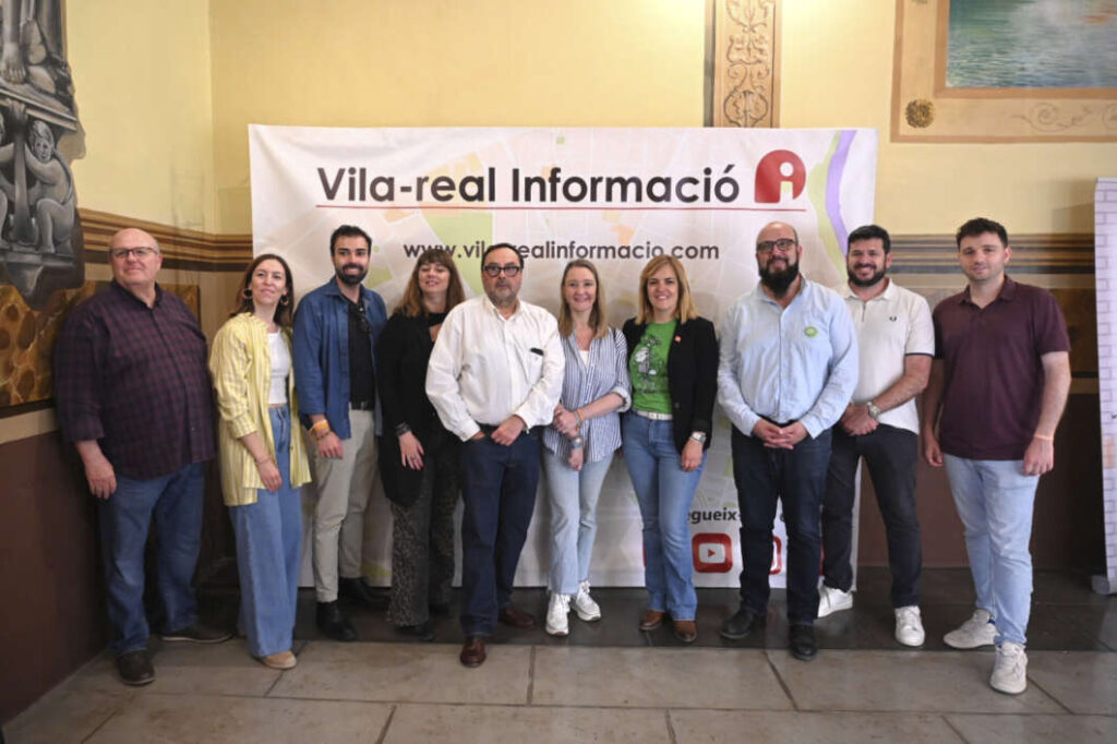 La 'Bodeguilla' de Vila-real Informació torna a ser epicentre de trobada social i institucional