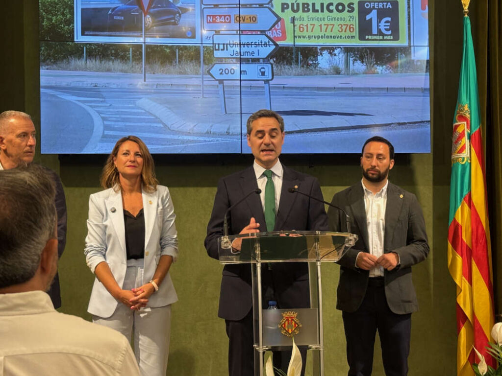 Toledo Carrasco y Ortola. Gobierno de Castellón PP-VOX en el aniversario de los 3 años de gobierno. Castellón 170626