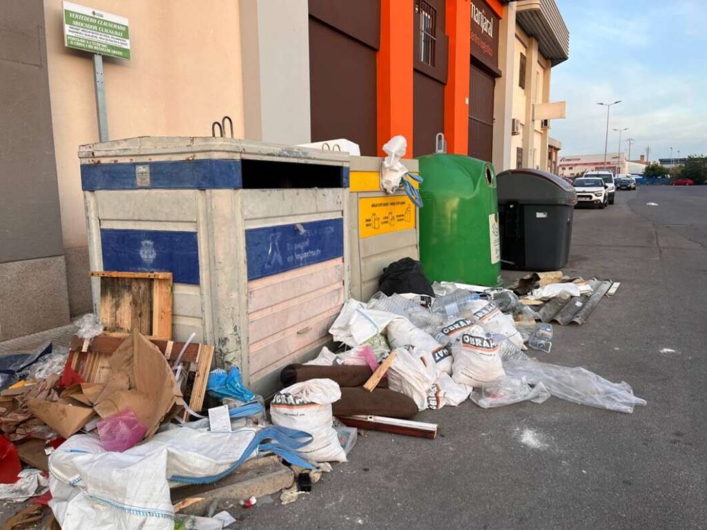 Basura y dejadez en los poligonos industriales castellon 2026