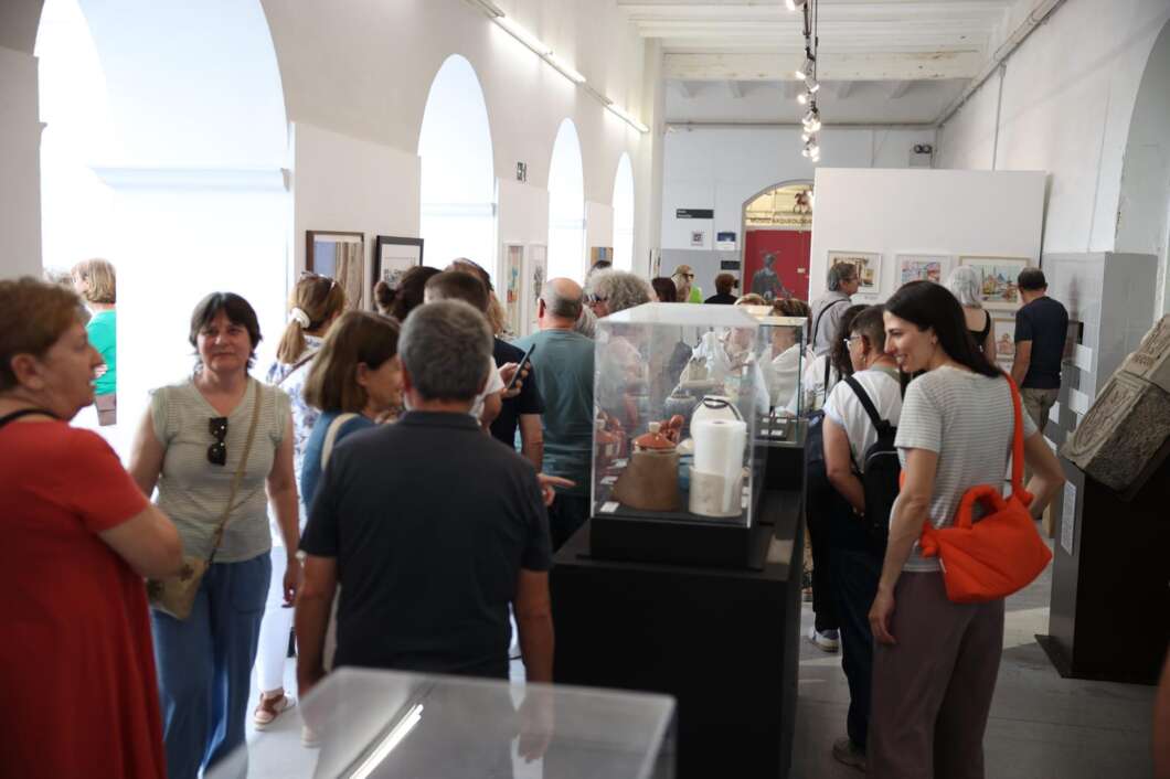 Més de 100 alumnes exhibixen prop de 200 obres en l’exposició de fi de curs de Burriana