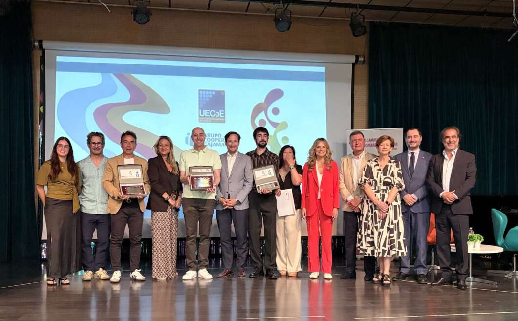 UECoE y Cajamar premian los mejores proyectos escolares de emprendimiento cooperativo