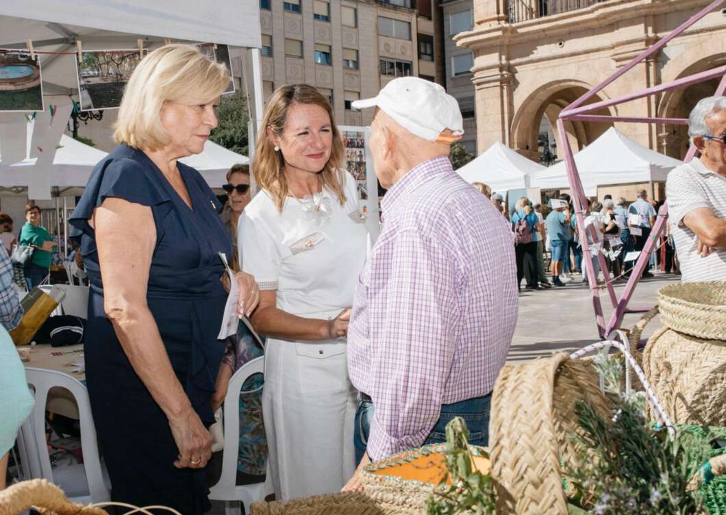 Begoña Carrasco alcaldesa de Castelló con mayores