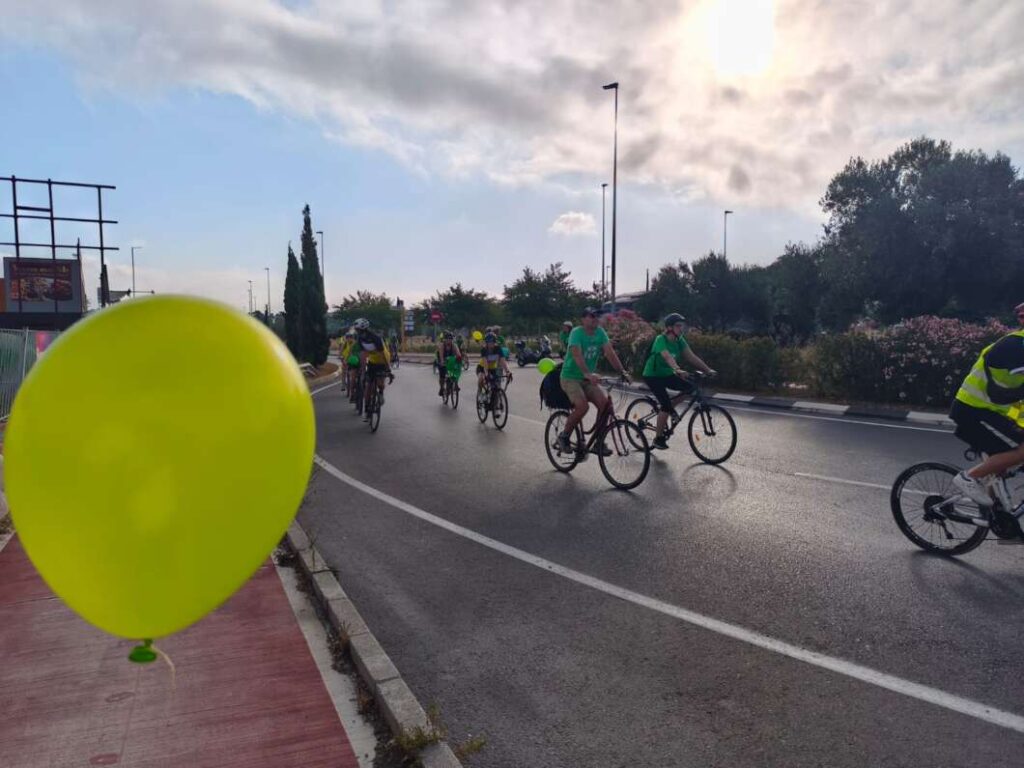 Bicicletada reivindicativa docente en Castelló
