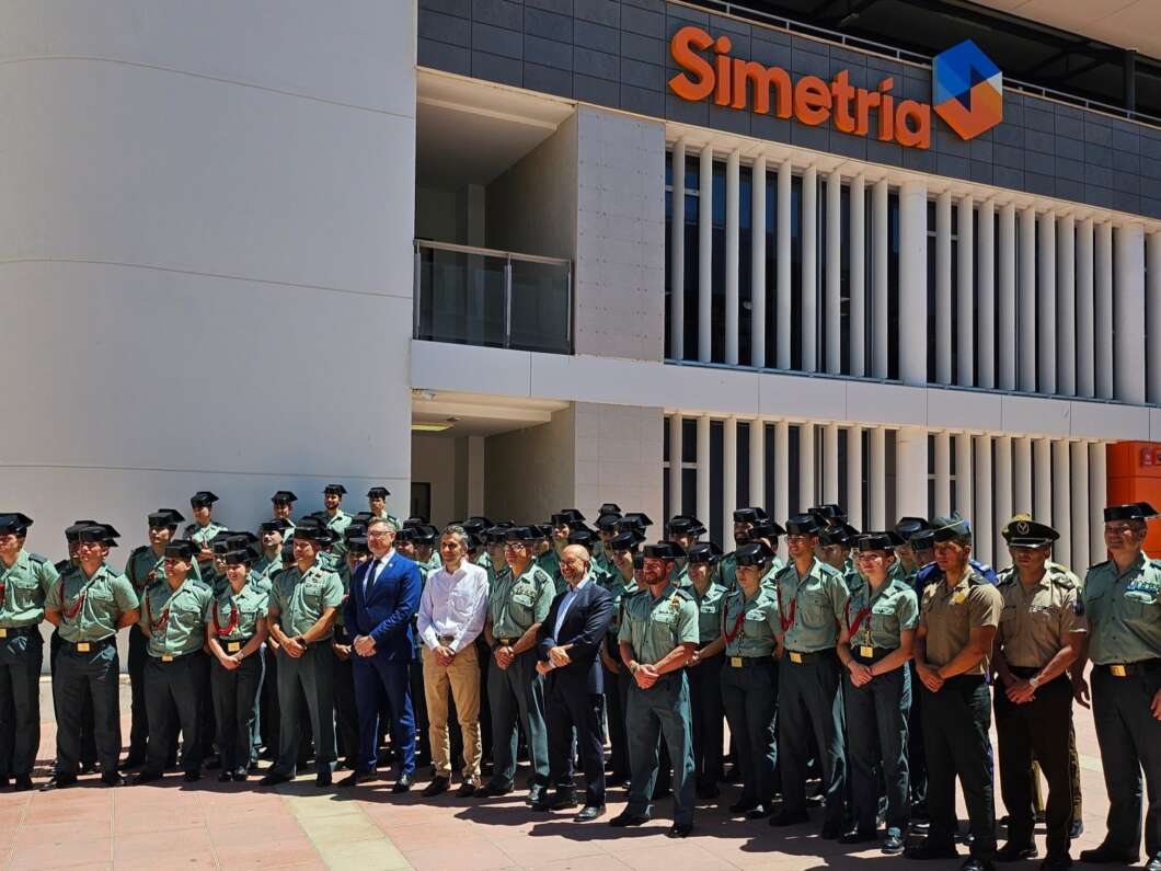 Visita Guardia Civil a Simetria y Casva seguridad