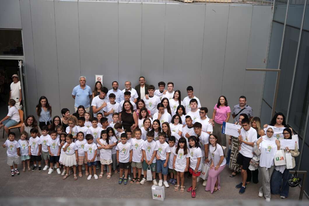La Cátedra Reciplasa-UJI premia cinco proyectos educativos por su apuesta por el reciclaje