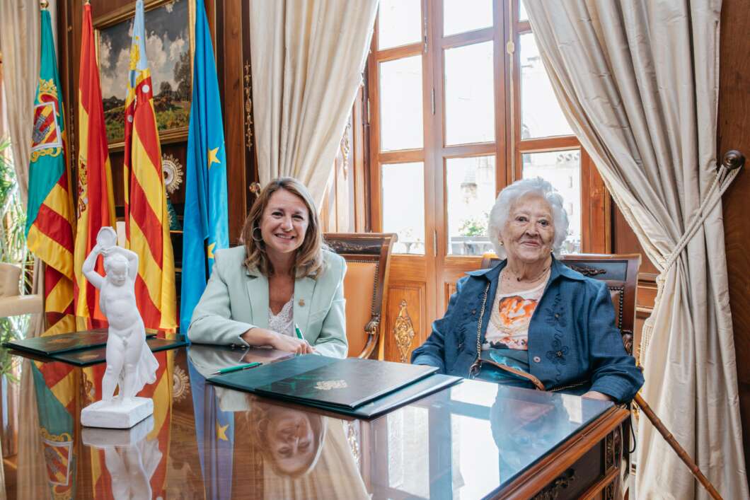 Castellón recibe una nueva obra de Juan Bautista Adsuara 110626