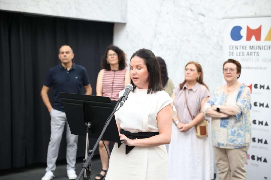 Més de 100 alumnes exhibixen prop de 200 obres en l’exposició de fi de curs de Burriana