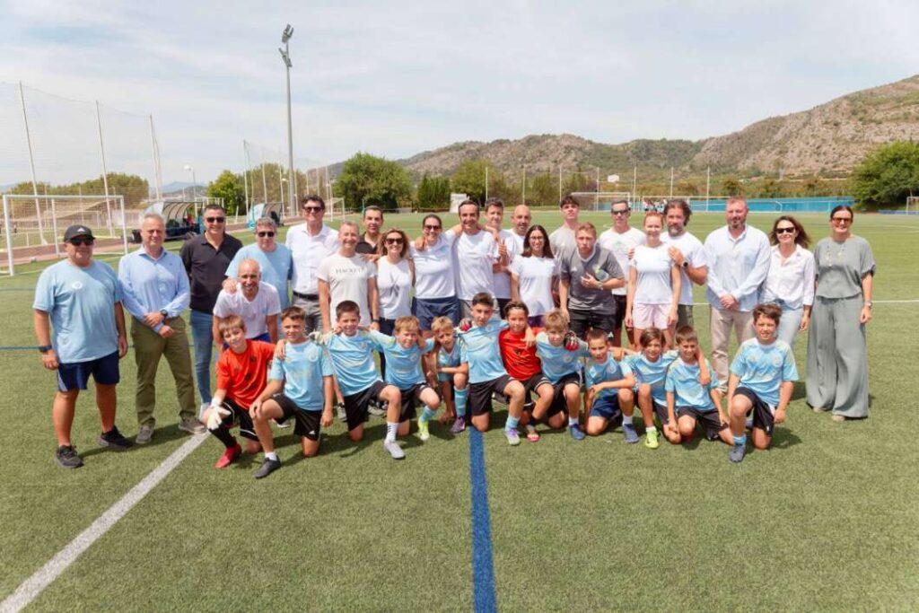 El CF Fomento Castellón reúne a 430 personas para cerrar la temporada de su décimo aniversario