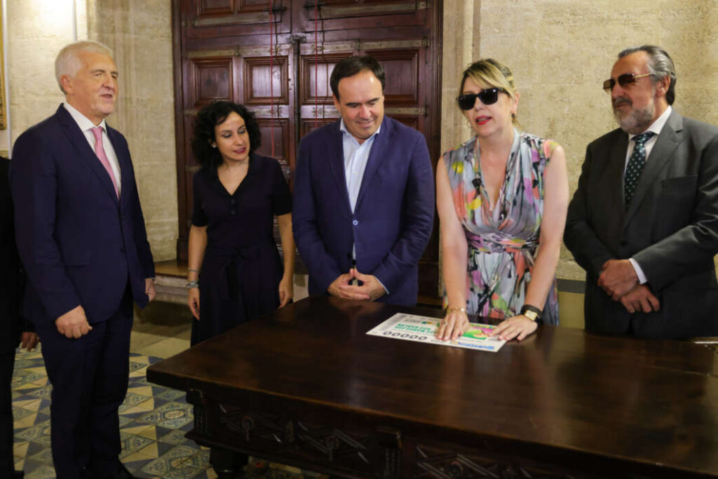 Pérez Llorca sitúa a la Comunitat Valenciana como referente en derechos sociales