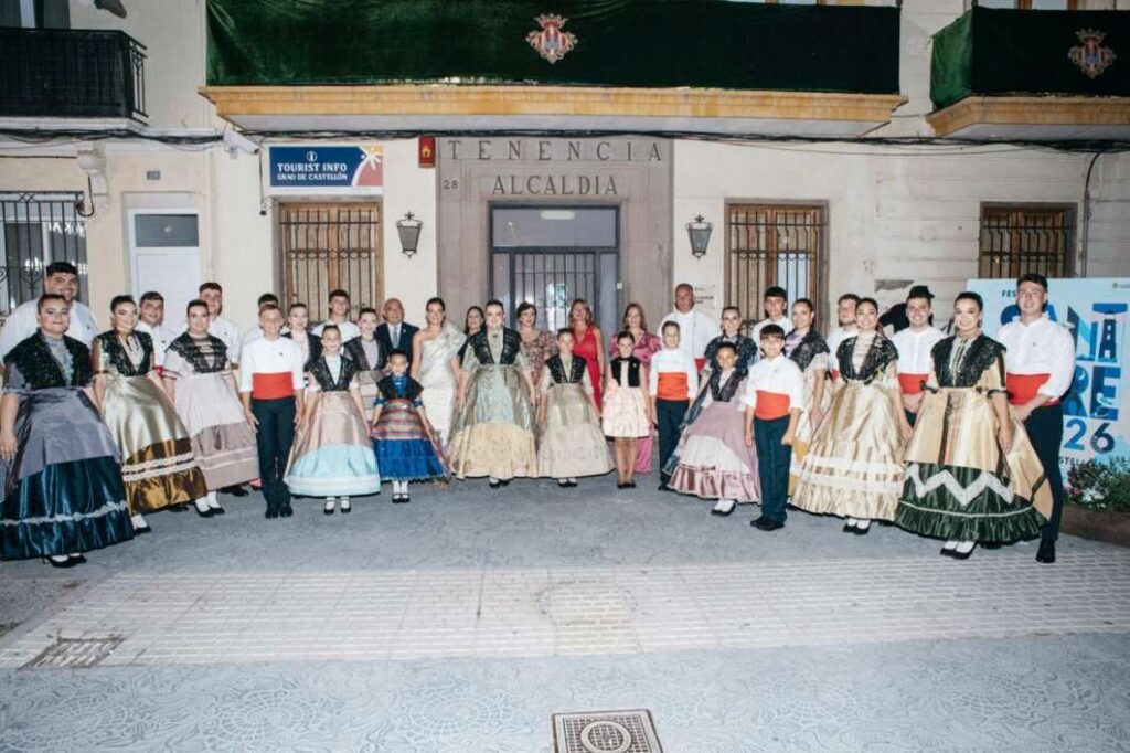 Fiestas de Sant Pere Imposición de bandas 200626