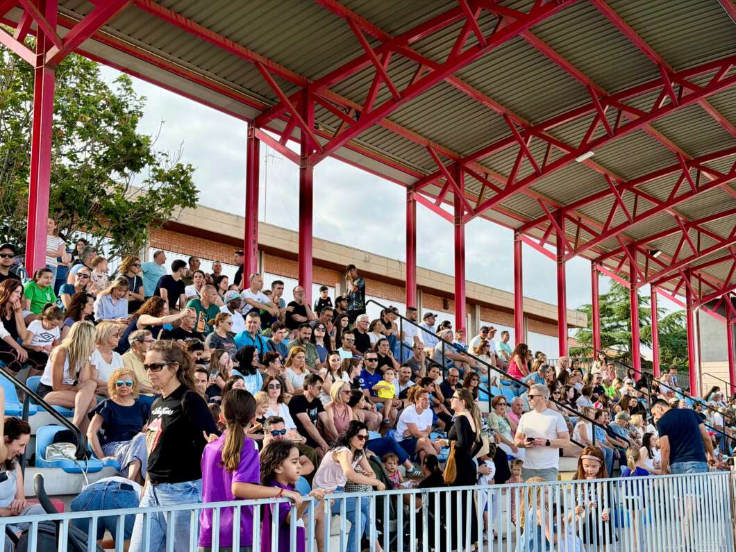 Nules dona inici als XLIV Jocs Esportius Joan Molés amb prop de 500 escolars
