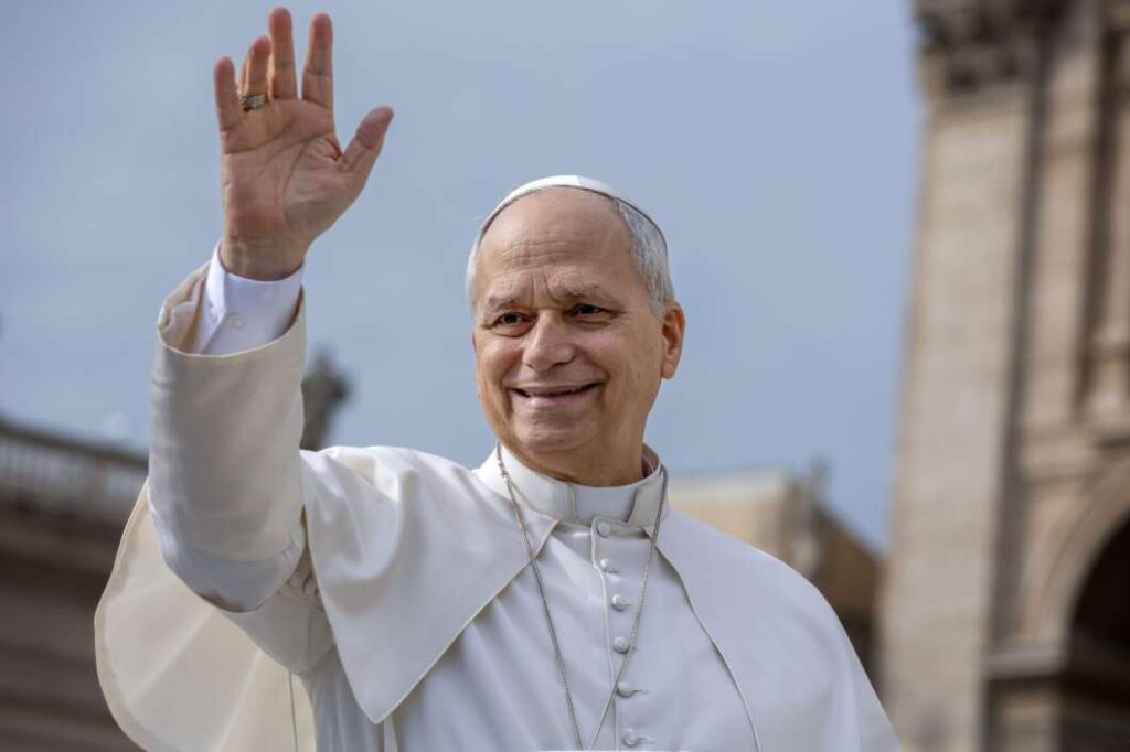 À Punt emet una cobertura especial de la visita del papa Lleó XIV a Espanya