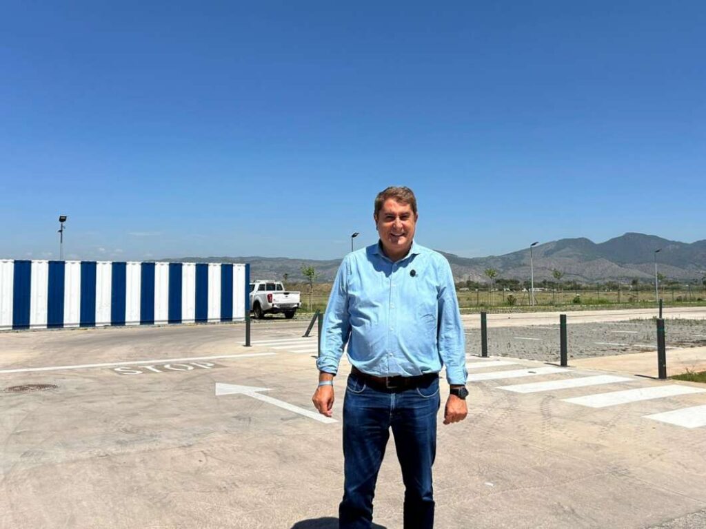 aparcamiento Ferrandis Salvador parra coches y motos 2026