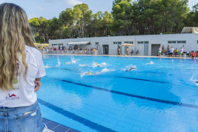 La piscina del Termet de Vila-real arranca l’estiu amb més de 2.500 usuaris en una setmana