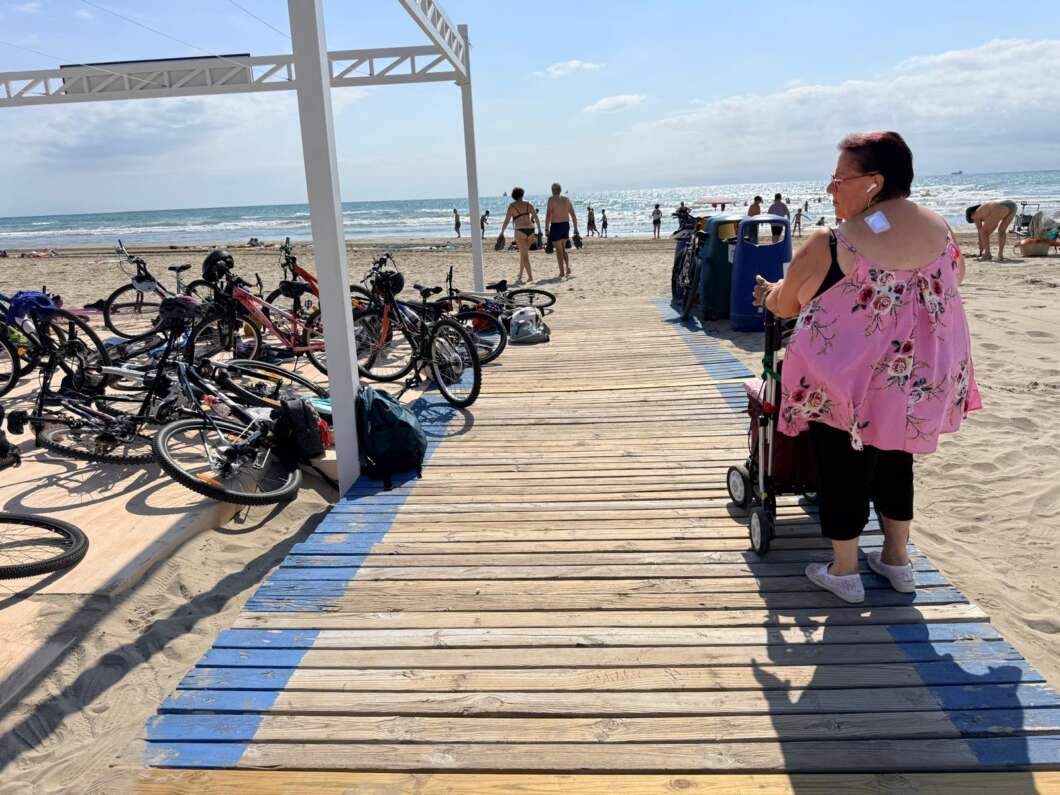 El PSPV denuncia deficiències en les platges accessibles de Castelló