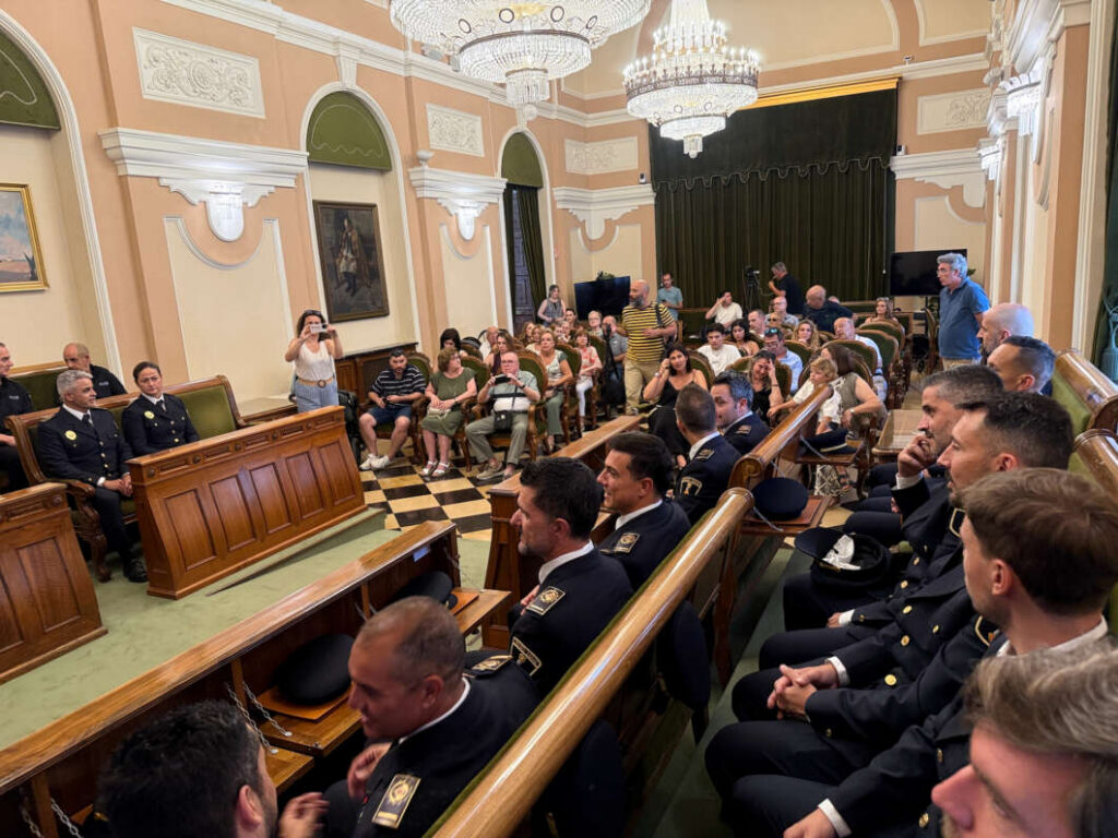 Castellón incorpora 14 nuevos oficiales de Policía Local 160626