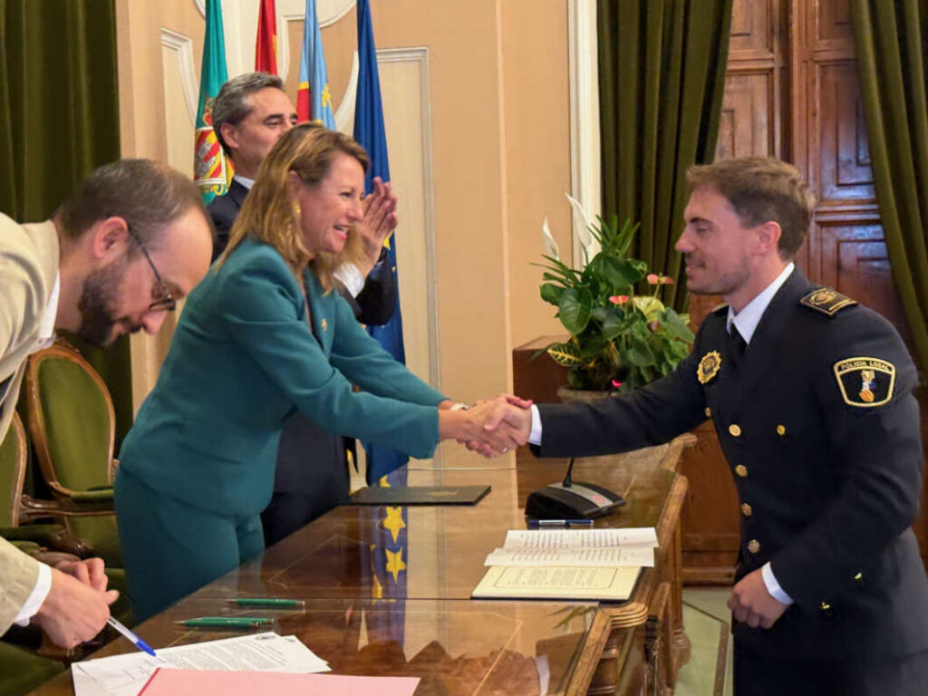 Castellón incorpora 14 nuevos oficiales de Policía Local 160626
