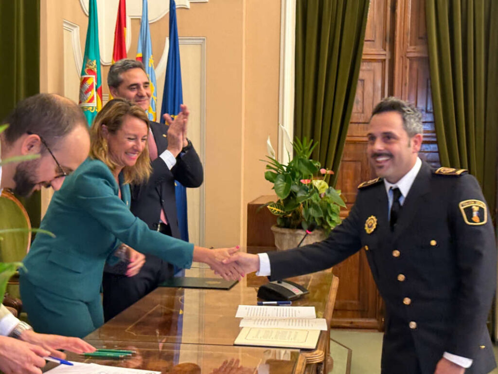 Castellón incorpora 14 nuevos oficiales de Policía Local 160626