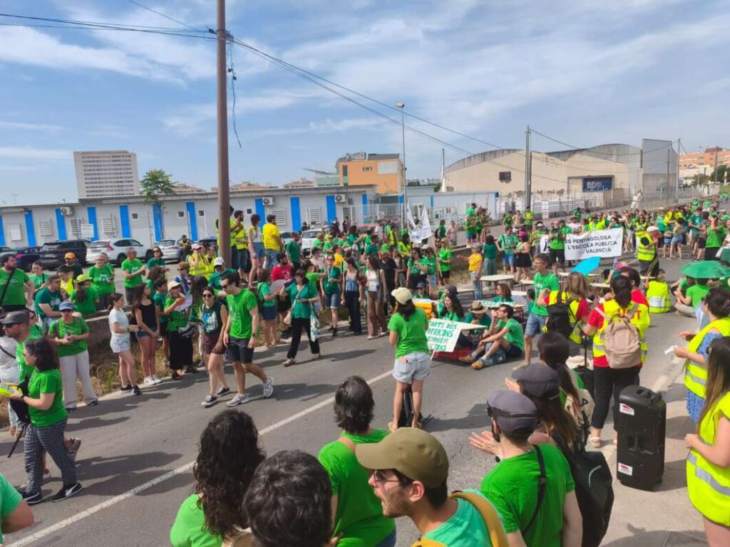 Protesta y huelga educativa IES Cremor Castelló