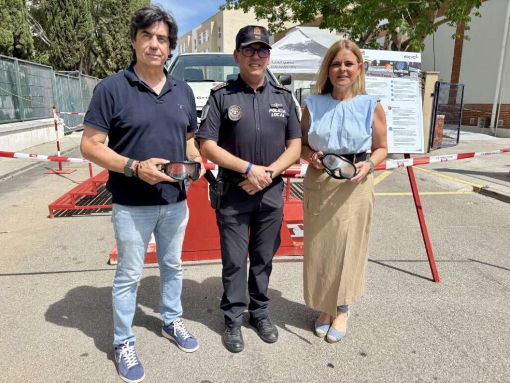 El parc de la calle Boqueras acull activitats infantils i tallers per fomentar una mobilitat segura i responsable