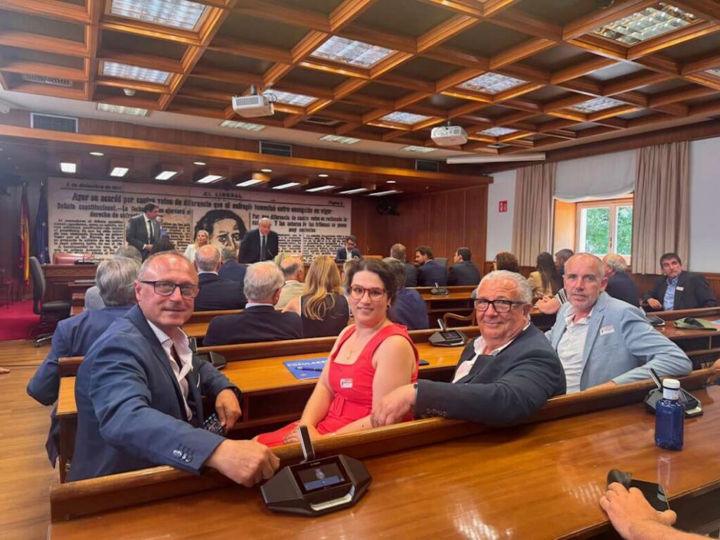 senadores pp con alcaldes y concejales del pp castellon