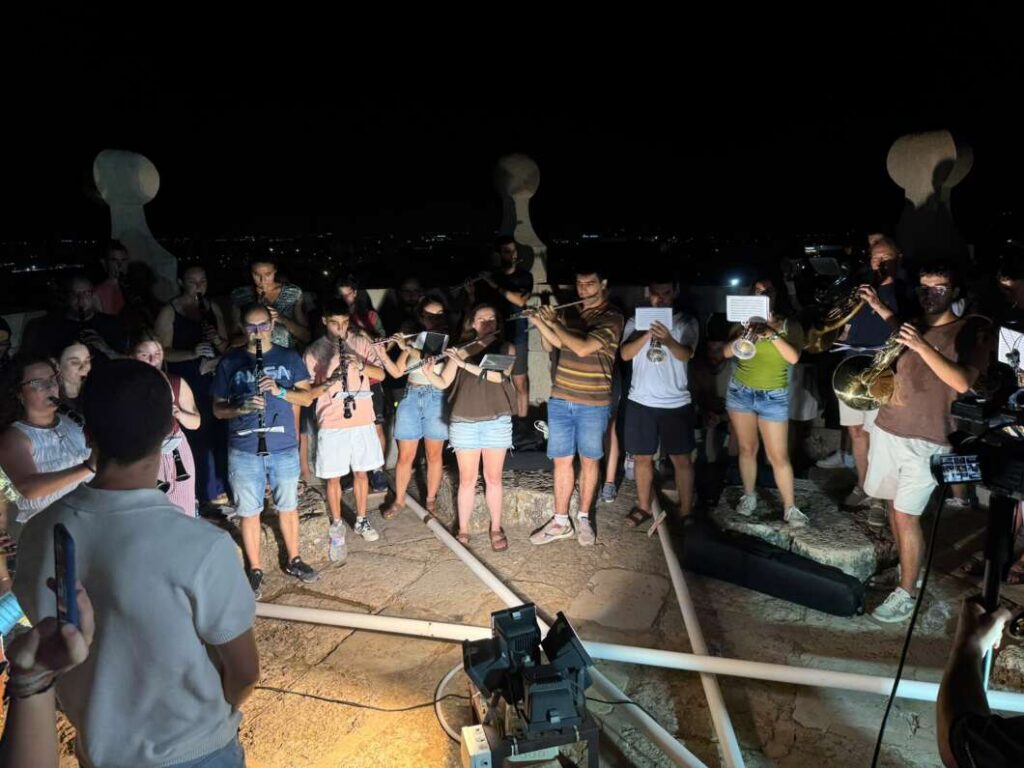 Vila-real reunix música, campanes i focs artificials en l'antevigília de Sant Jaume
