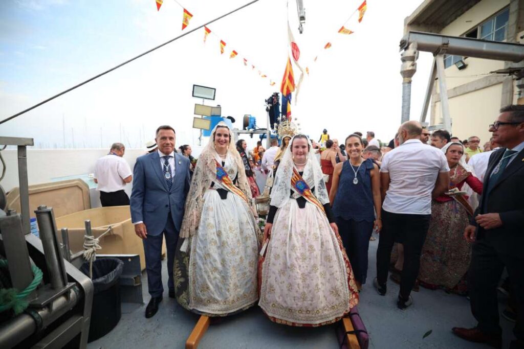 Burriana celebra la festivitat de la Mare de Déu del Carme amb la tradicional processó marinera