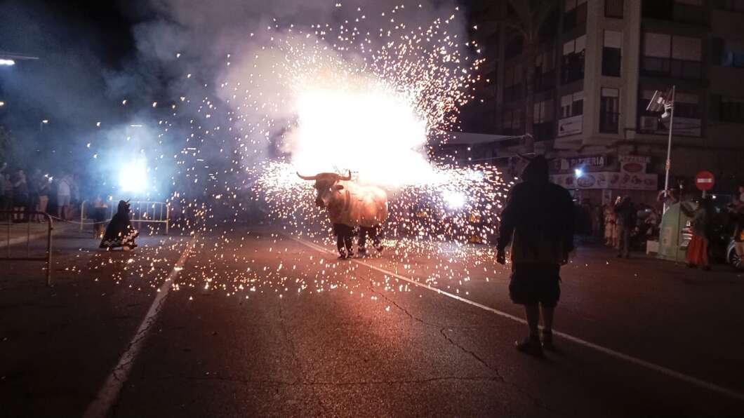 Esclat de Llum correfocs dimonis de la Plana Grau