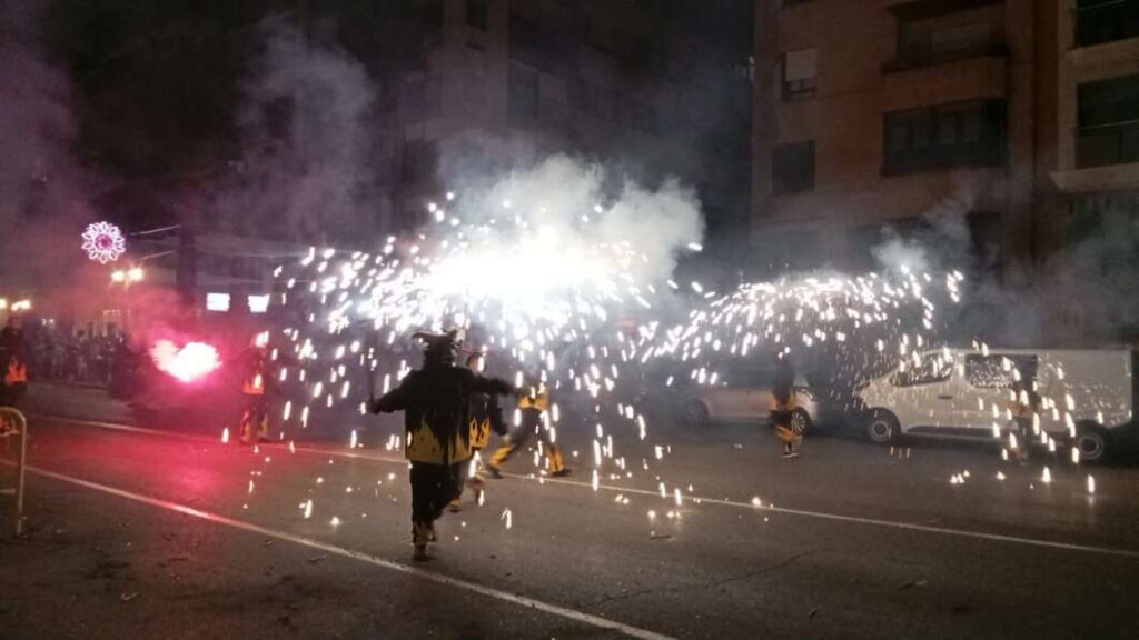 Esclat de Llum correfocs dimonis de la Plana Grau